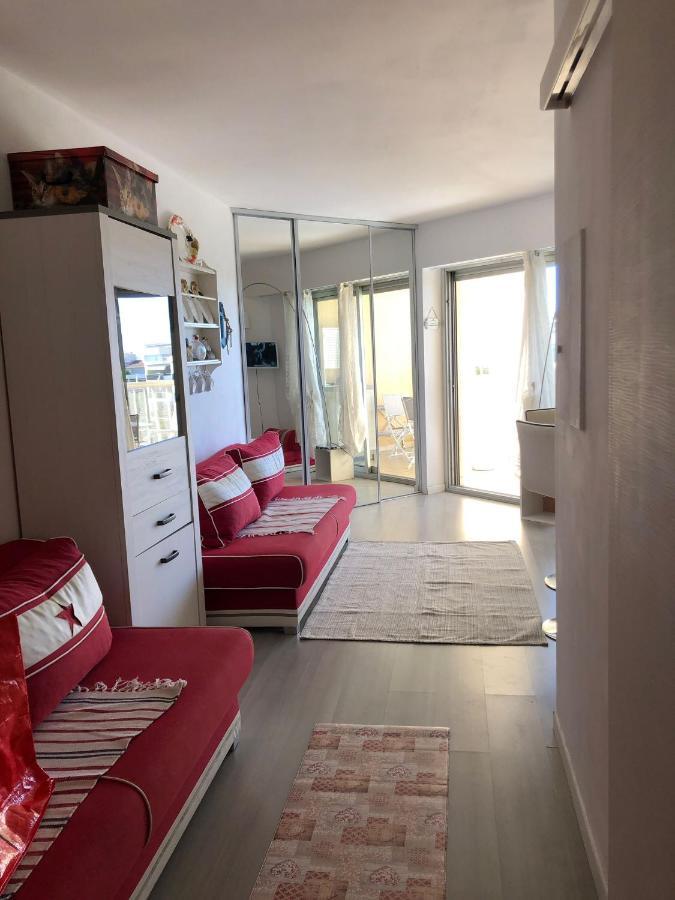 Charmant Studio A Cros De Cagnes Exterior photo